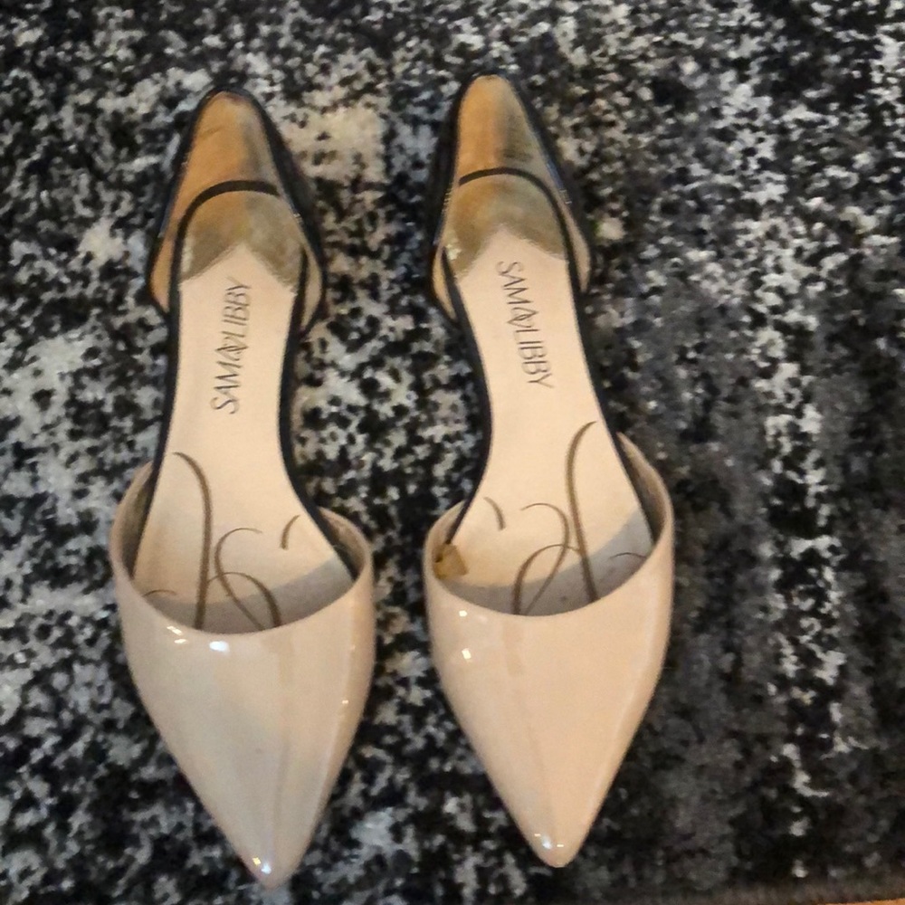 Sam & Libby Black and nude pointed toe flats